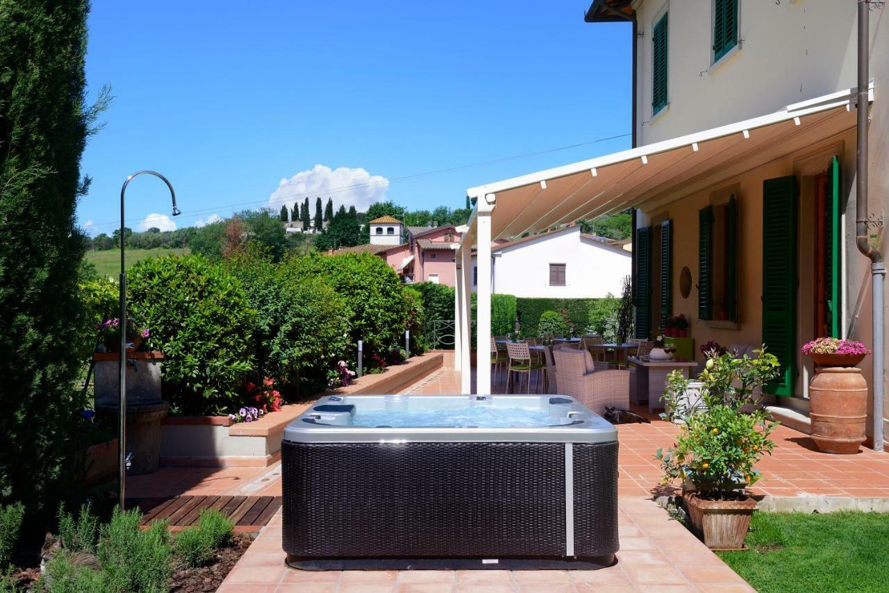 Villa Le Facezie B&B Terranuova Bracciolini Bagian luar foto